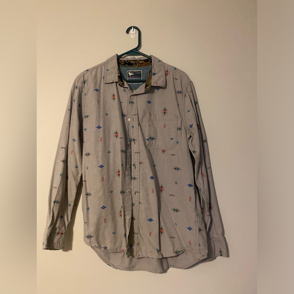 Modern Amusement Gray Button Down Patterned Shirt Large
